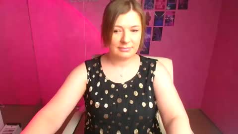 Snapshot of molly_mis chatting on 03/04/26, 01:06 Molly online show from 03/04/26, 01:06