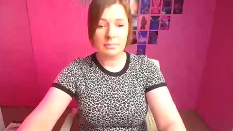 Snapshot of molly_mis chatting on 03/21/26, 12:21 Molly online show from 03/21/26, 12:21