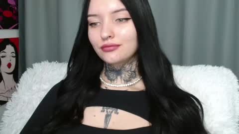 Lina online show from 02/05/25, 03:20