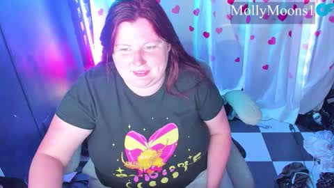 molly_moons online show from 05/13/26, 09:00