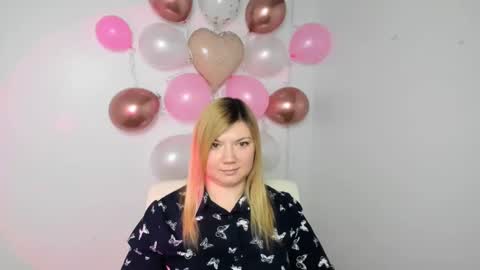 Molly online show from 02/11/25, 04:02