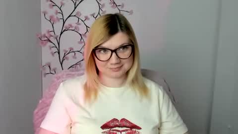 Molly online show from 05/08/26, 11:37