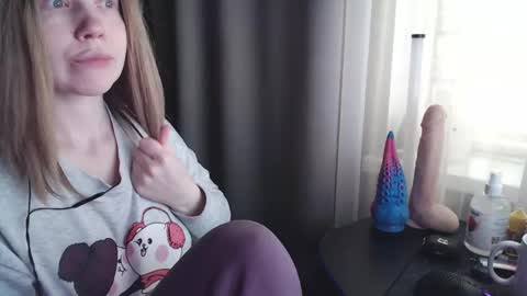 I have new photos come and see with love Molly online show from 02/26/25, 06:15