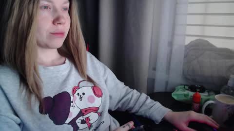 I have new photos come and see with love Molly online show from 11/10/25, 06:45