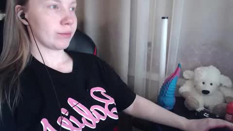 I have new photos come and see with love Molly online show from 02/03/26, 09:20