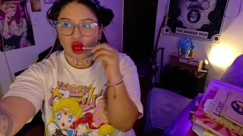 Snapshot of molly_shake chatting on 03/28/26, 07:08 Molly online show from 03/28/26, 07:08