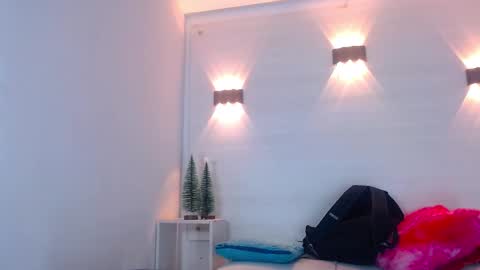 Snapshot of molly_spears chatting on 01/04/25, 11:43 Molly Spears online show from 01/04/25, 11:43