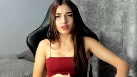 Molly online show from 12/16/25, 07:41