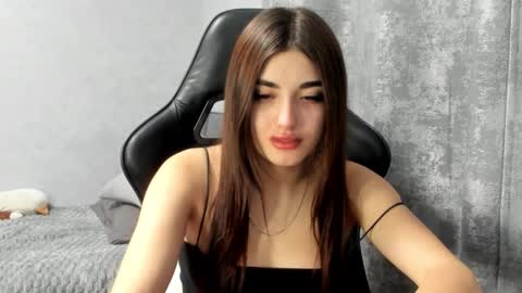 Molly online show from 12/21/25, 09:33