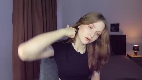 Snapshot of mollydangerous chatting on 12/14/24, 08:02 Taisha online show from 12/14/24, 08:02