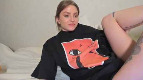 Snapshot of mollydangerous chatting on 02/06/25, 06:24 Taisha online show from 02/06/25, 06:24