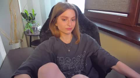 Snapshot of mollydangerous chatting on 02/10/26, 10:19 Taisha online show from 02/10/26, 10:19