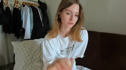 Snapshot of mollydangerous chatting on 05/21/26, 08:43 Taisha online show from 05/21/26, 08:43