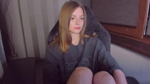 Snapshot of mollydangerous chatting on 06/13/26, 07:12 Taisha online show from 06/13/26, 07:12