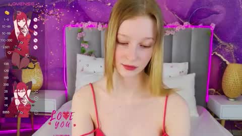 Snapshot of mollydollzz chatting on 03/16/26, 12:42 mollydollzz online show from 03/16/26, 12:42