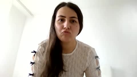 Snapshot of mollyhayness chatting on 03/26/26, 09:04 Molly online show from 03/26/26, 09:04