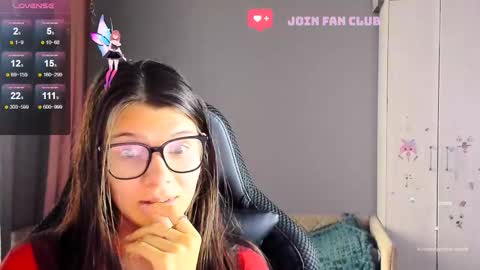  KIRA  online show from 09/29/25, 04:50