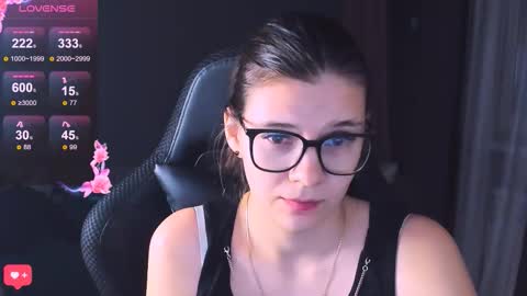 Snapshot of mollylollipop20 chatting on 01/13/26, 05:29 KIRA online show from 01/13/26, 05:29