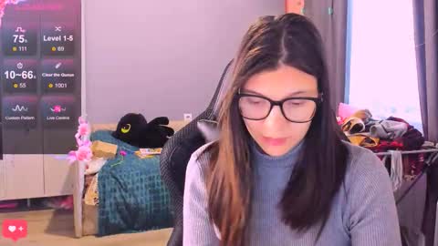 Snapshot of mollylollipop20 chatting on 02/04/26, 02:39 KIRA online show from 02/04/26, 02:39