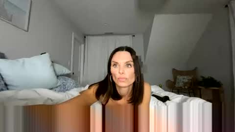 Snapshot of mollymae1125 chatting on 02/18/25, 04:26 mollymae1125 online show from 02/18/25, 04:26