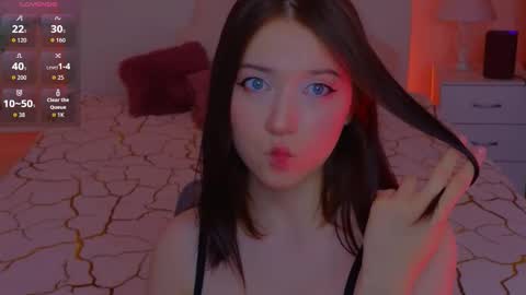 Snapshot of mollymmay chatting on 03/10/26, 10:53 Molly online show from 03/10/26, 10:53