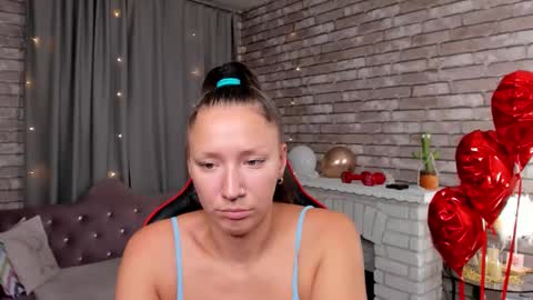 hi im Molly heregreat boobs big heart  warm pussy  online show from 03/05/26, 01:12