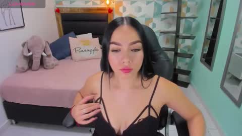 MOLLY online show from 10/11/25, 07:12