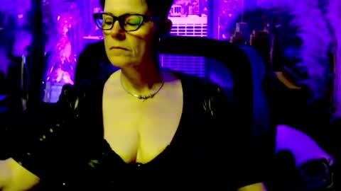 MollySun Nina Randmann online show from 04/30/26, 05:41