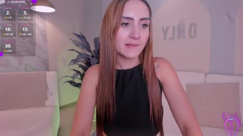 Snapshot of mollysunders_ chatting on 02/12/25, 08:29 Molly Sunders online show from 02/12/25, 08:29