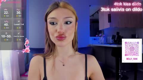 Snapshot of mollyyank chatting on 02/28/25, 10:30 Molly online show from 02/28/25, 10:30