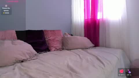 Molly online show from 11/15/25, 04:14