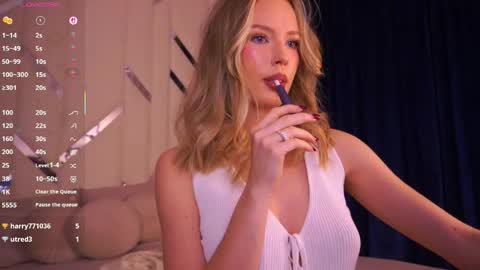 mollyymayy online show from 05/31/26, 12:19