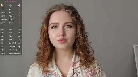 Snapshot of moltenpeach chatting on 03/20/26, 11:37 Hermina online show from 03/20/26, 11:37