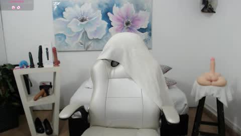 Celeste online show from 03/06/25, 12:21