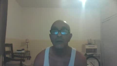 moment71200 online show from 01/01/25, 06:27