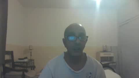 moment71200 online show from 01/06/25, 09:22