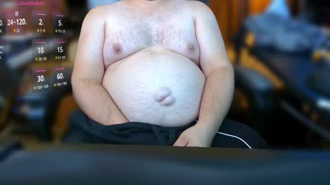 Snapshot of momentofs123 chatting on 10/26/25, 07:53 momentofs123 online show from 10/26/25, 07:53