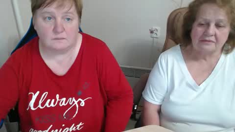 Snapshot of mommy99x chatting on 01/31/26, 08:29 Mommy99X online show from 01/31/26, 08:29