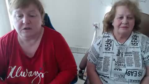 Snapshot of mommy99x chatting on 02/02/26, 08:57 Mommy99X online show from 02/02/26, 08:57