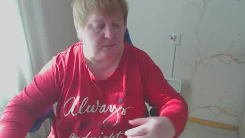 Snapshot of mommy99x chatting on 02/16/26, 10:22 Mommy99X online show from 02/16/26, 10:22