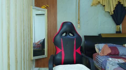 Snapshot of mommy_dulce chatting on 04/01/26, 01:06 ANDREA online show from 04/01/26, 01:06