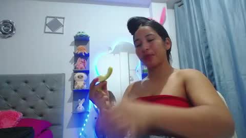 ANDREA online show from 05/01/26, 01:54