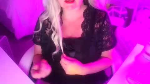 Mommy Julia online show from 06/29/26, 04:41