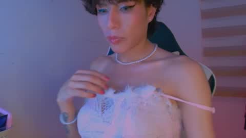 Snapshot of mommyandmartinvelvelt chatting on 06/14/26, 04:36 mommyandmartinvelvelt online show from 06/14/26, 04:36