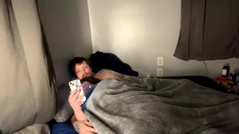 Snapshot of mommyndaddyplaytime chatting on 02/12/26, 10:32 mommyndaddyplaytime online show from 02/12/26, 10:32