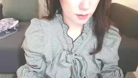 Snapshot of momo612238 chatting on 12/29/24, 04:40 Momo online show from 12/29/24, 04:40