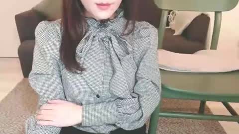 Snapshot of momo612238 chatting on 01/23/25, 04:04 Momo online show from 01/23/25, 04:04