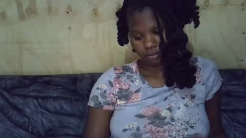 momsdoll online show from 06/27/26, 12:22