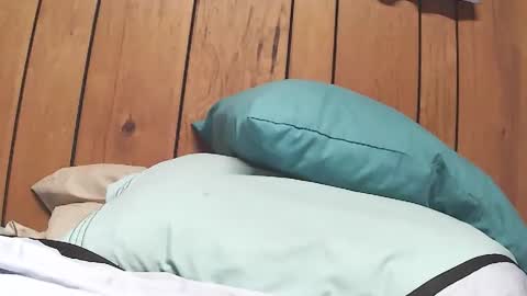 Snapshot of momsloveing chatting on 03/03/26, 04:07 justTHEit online show from 03/03/26, 04:07