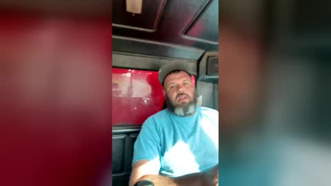 Snapshot of momsloveing chatting on 03/24/26, 02:00 justTHEit online show from 03/24/26, 02:00